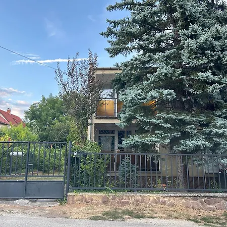 Keskeny Ut Apartment Balatonalmadi